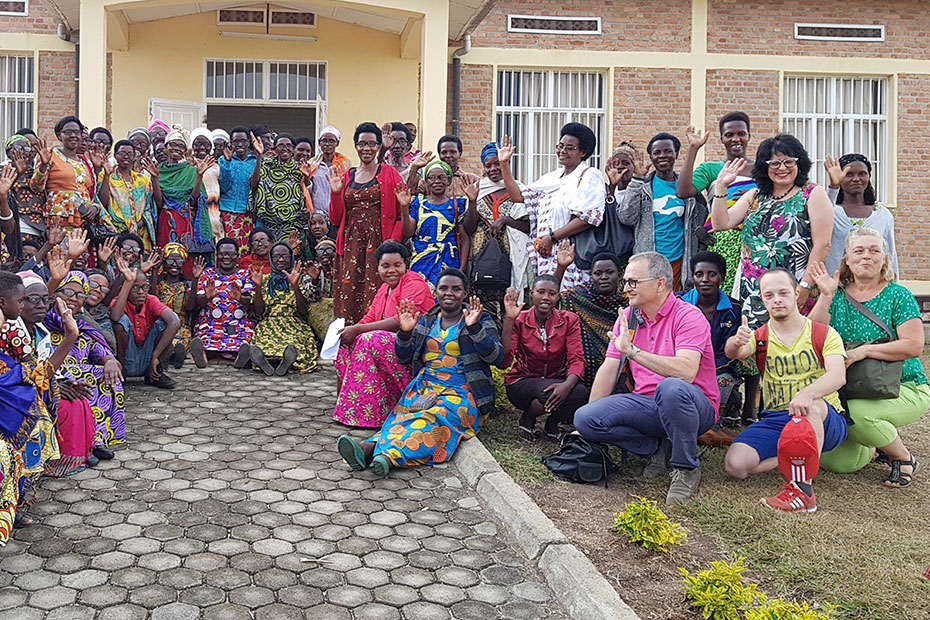 Sehen Hören Hahn in Ruanda