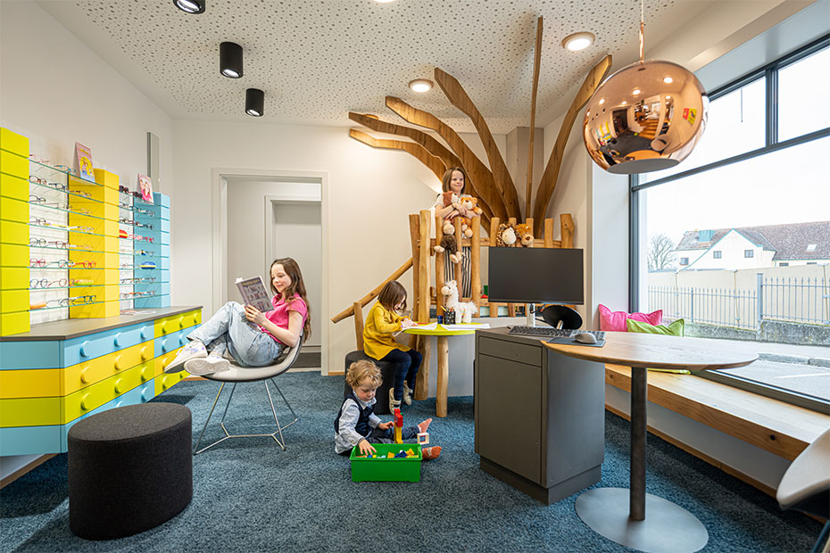 Spielecke bei Sehen • Hören Hahn